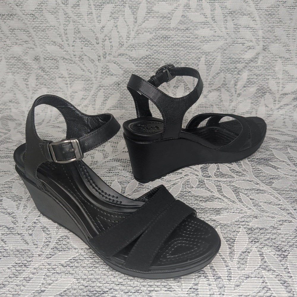 Crocs Leigh II Ankle Strap Wedge Sandals Black 202511 Womens Size 7